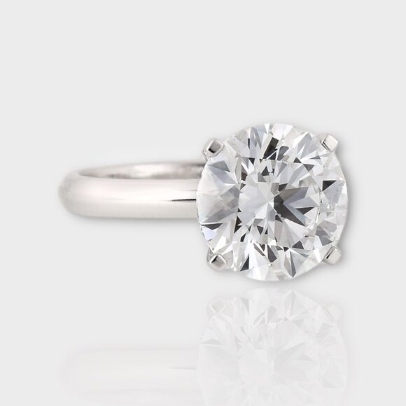 4 Carat Lab Grown Diamond Ring - Picture 3 of 8